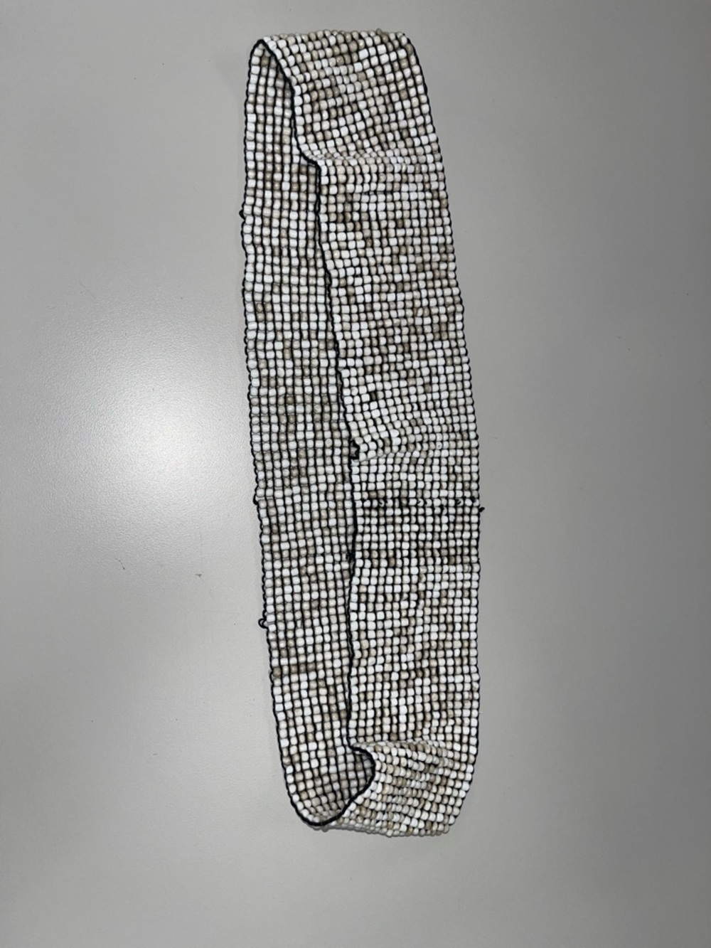 Source Unknown White and Black Beaded Waist Stretch Belt